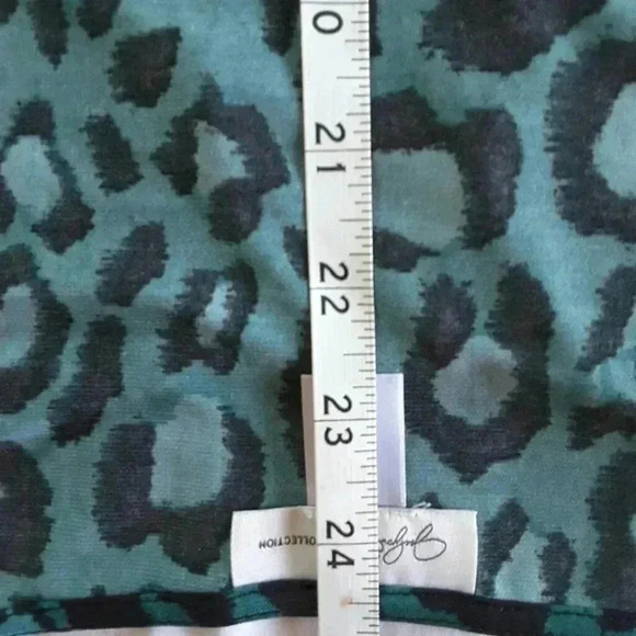 Jaclyn Smith collection blouse - Picture 5 of 7